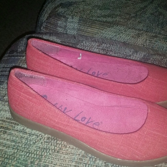 Guppy love shoes - Picture 2 of 4